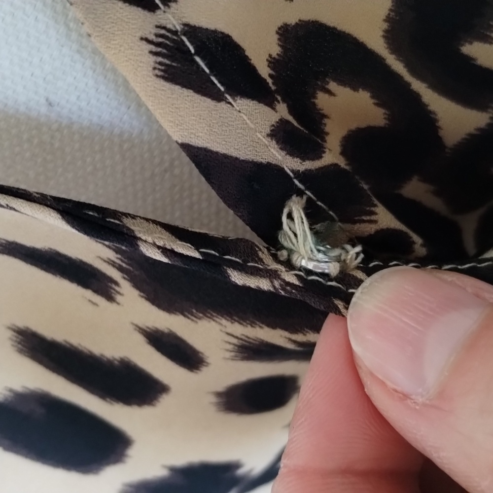 Mittoshop Leopard Print Size Medium Rolled Front … - image 3